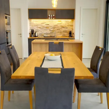 Nautilus-bay Seafront - Luxus Direkt Am - 310 Apartman